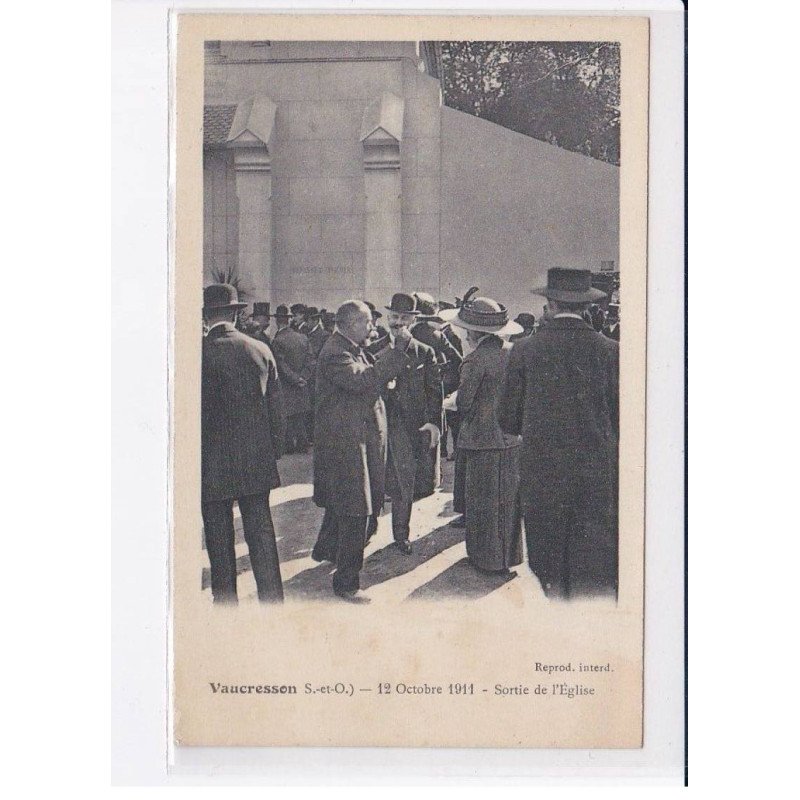 VAUCRESSON: 12 octobre 1911, sortie de l'église - très bon état