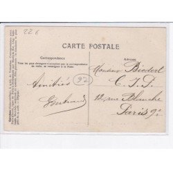 GARCHES: les quais de la gare au passage des trains allant à paris - très bon état