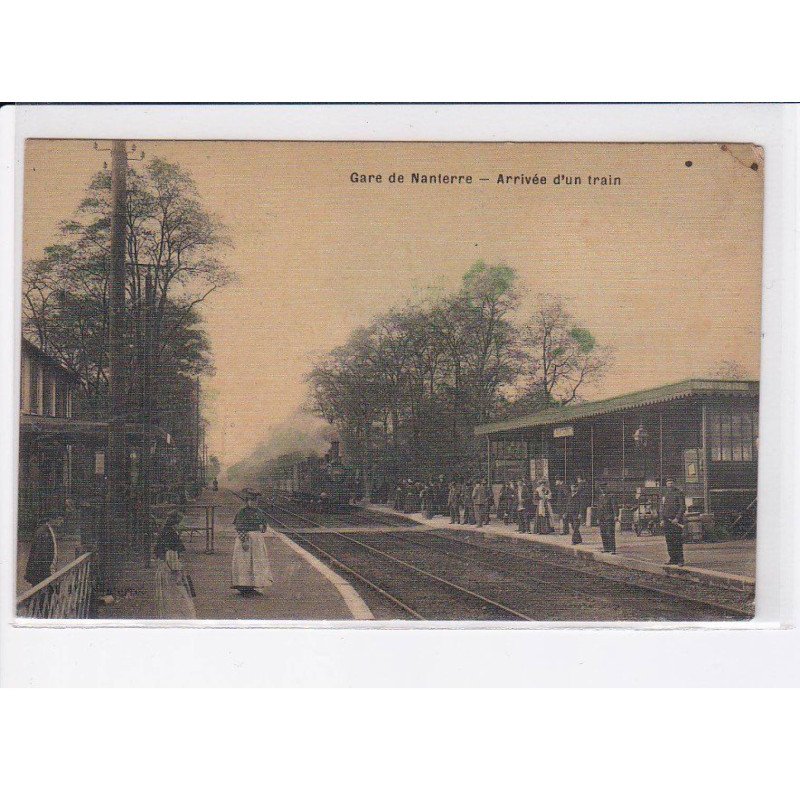 NANTERRE: gare de nanterre, arrivée d'un train - état