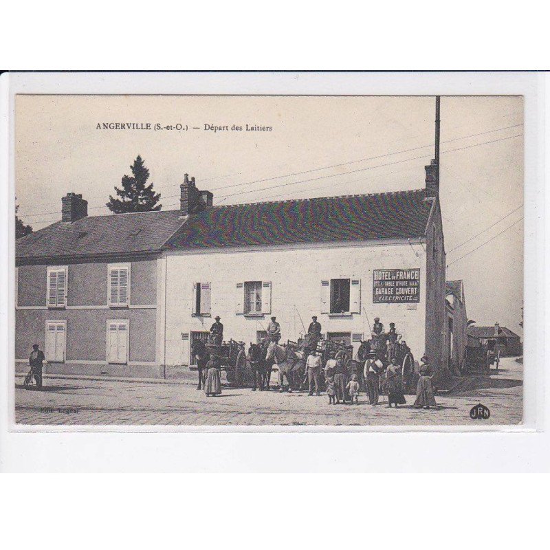 ANGERVILLE: départ des laitiers - très bon état