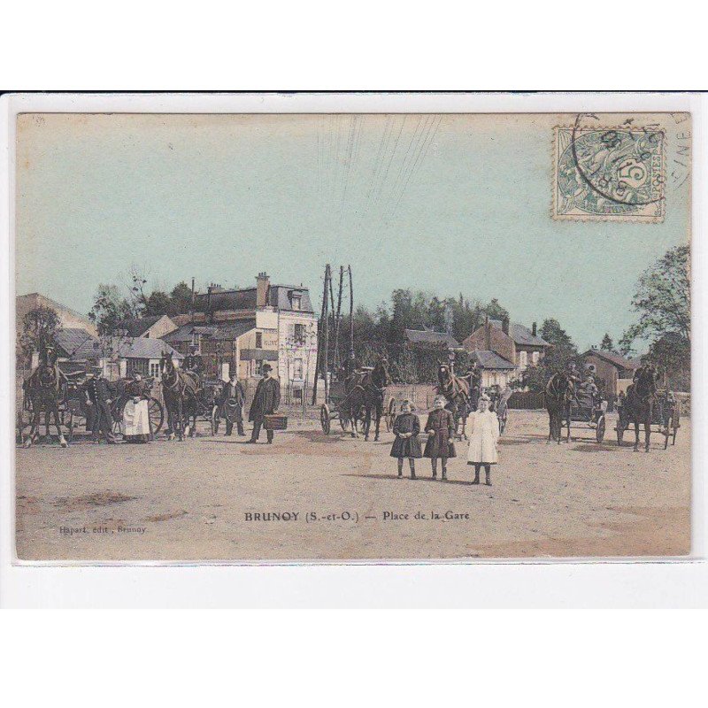 BRUNOY: place de la gare - très bon état