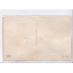 BOURET Germaine : carte postale a systeme - très bon état