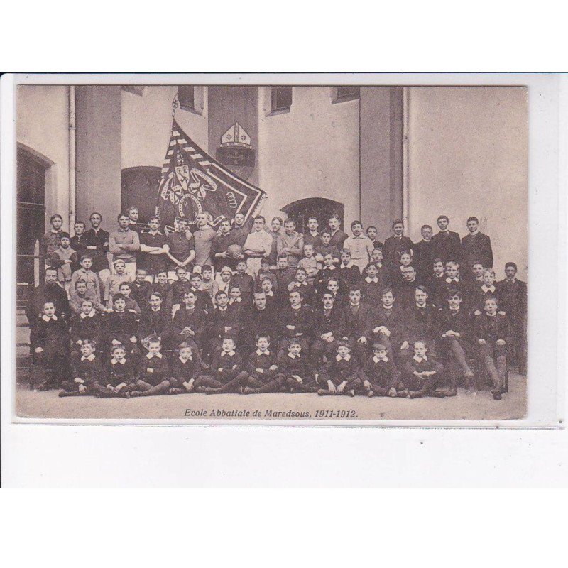 RUGBY: équipe, école abbatiale de maredsous, 1911-1912 - très bon état