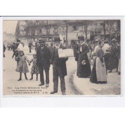 PARIS: les petits métiers de paris, les 32 manières de tirer les cartes d'après la méthode de Mme X - très bon état