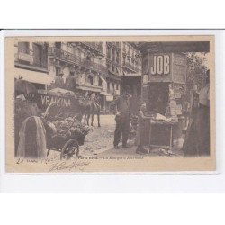 PARIS: paris vécu, un kiosque à journaux - état