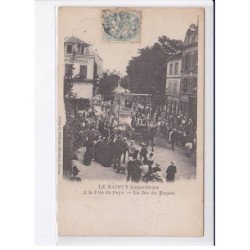 LE RAINCY: humoristique, à la fête du pays, le jeu du baquet - état