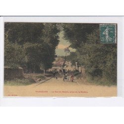 GOUSSAINVILLE: la rue du bassin, prise de la rivière - très bon état