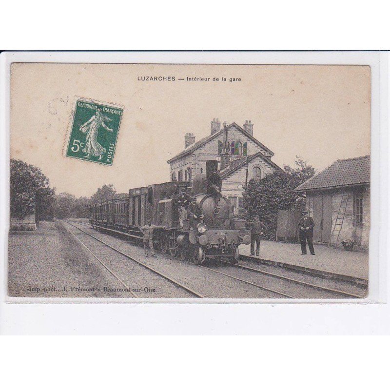 LUZARCHES: intérieur de la gare - état