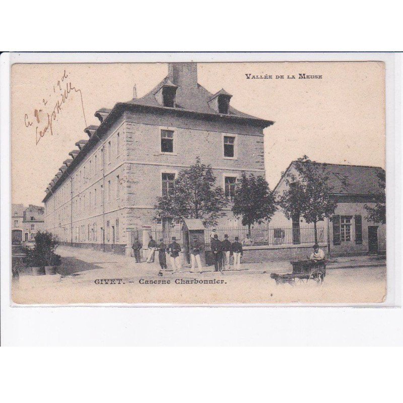 GIVET: caserne charbonnier, voiture à chien - très bon état