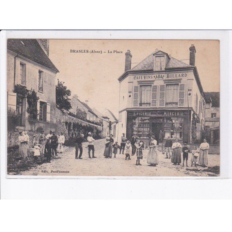 BRASLES: la place, café-vins tabac billard, épicerie mercerie - très bon état