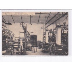 ESTERES: vue intérieure de l'usine weerts - état (déchirée)