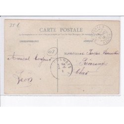 SAINT-PALAIS: la rue principale, boulangerie - très bon état