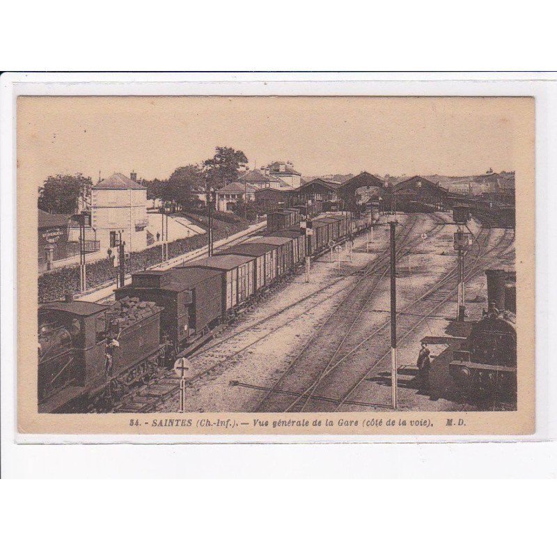 SAINTES: vue générale de la gare (côté de la voie) - très bon état