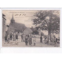 VIGNOUX-sous-les-AIX: un coin du bourg - très bon état