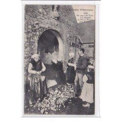 BRETAGNE PITTORESQUE : un voeu a st-yves, a la chapelle de perros hamon pres paimpol - tres bon etat