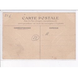 GILLES: château des allumettes et carrefour tricot - très bon état