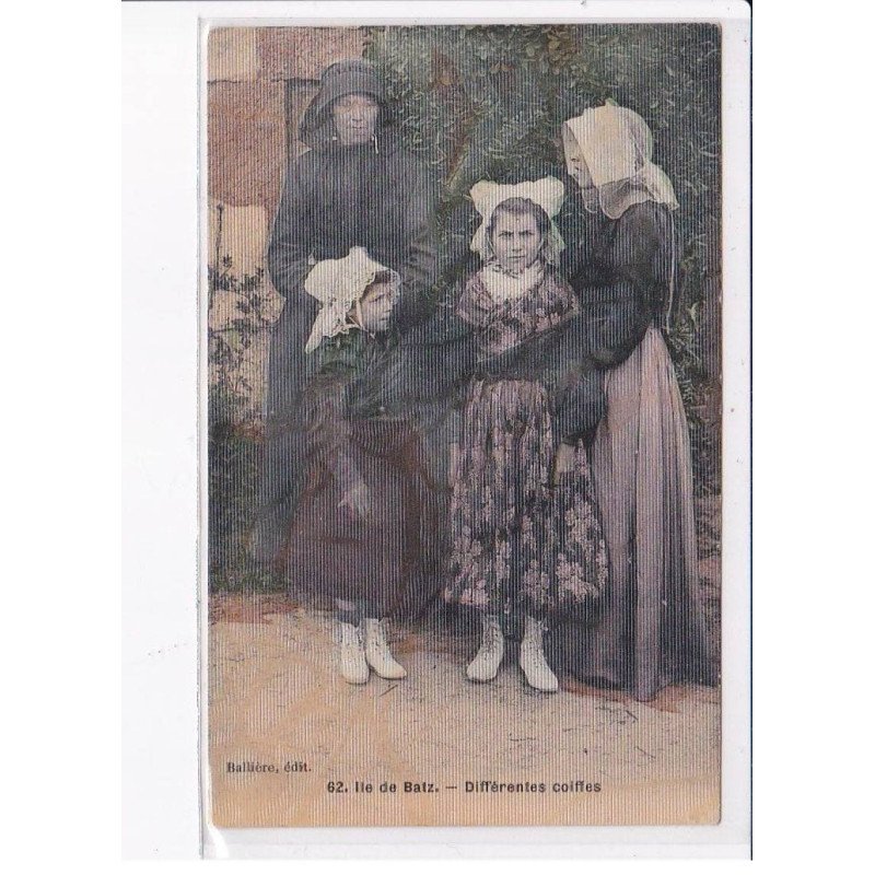 ILE DE BATZ: différentes coiffes - très bon état