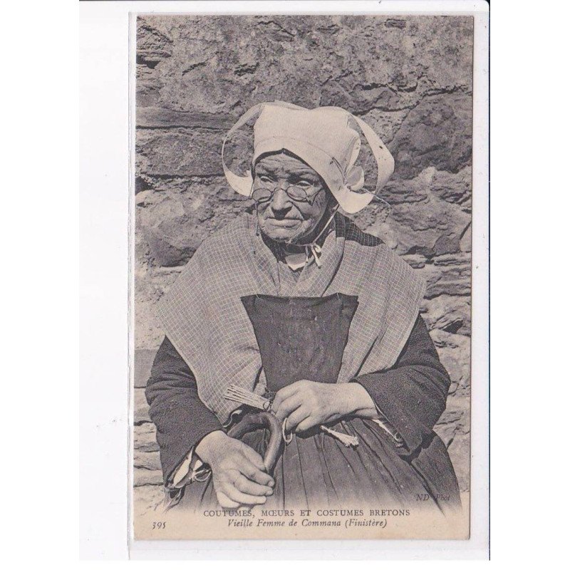 COMMANA: vieille femme - très bon état