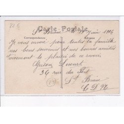 FINISTERE: pèlerins en prière devant un mur de l'église - très bon état