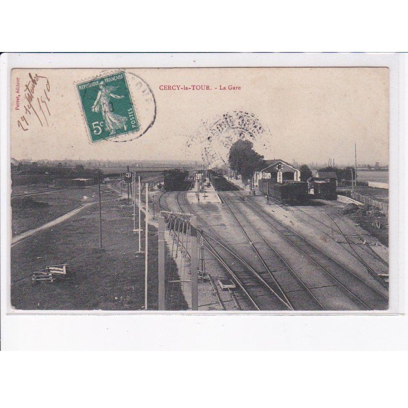 CERCY-la-TOUR: la gare - très bon état