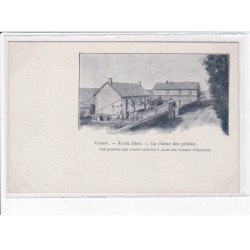 CURGY: école libre, la classe des petites, les grandes pas encore rentrées à cause des travaux - très bon état