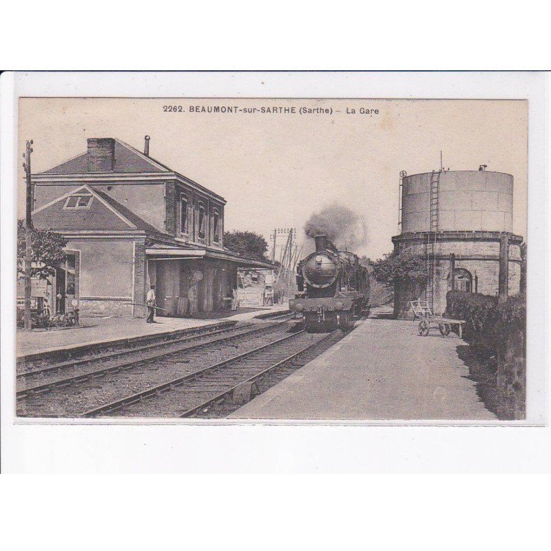 BEAUMONT-sur-SARTHE: la gare - très bon état