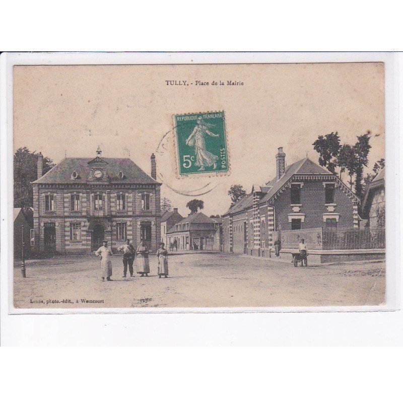 TULLY: place de la mairie - très bon état
