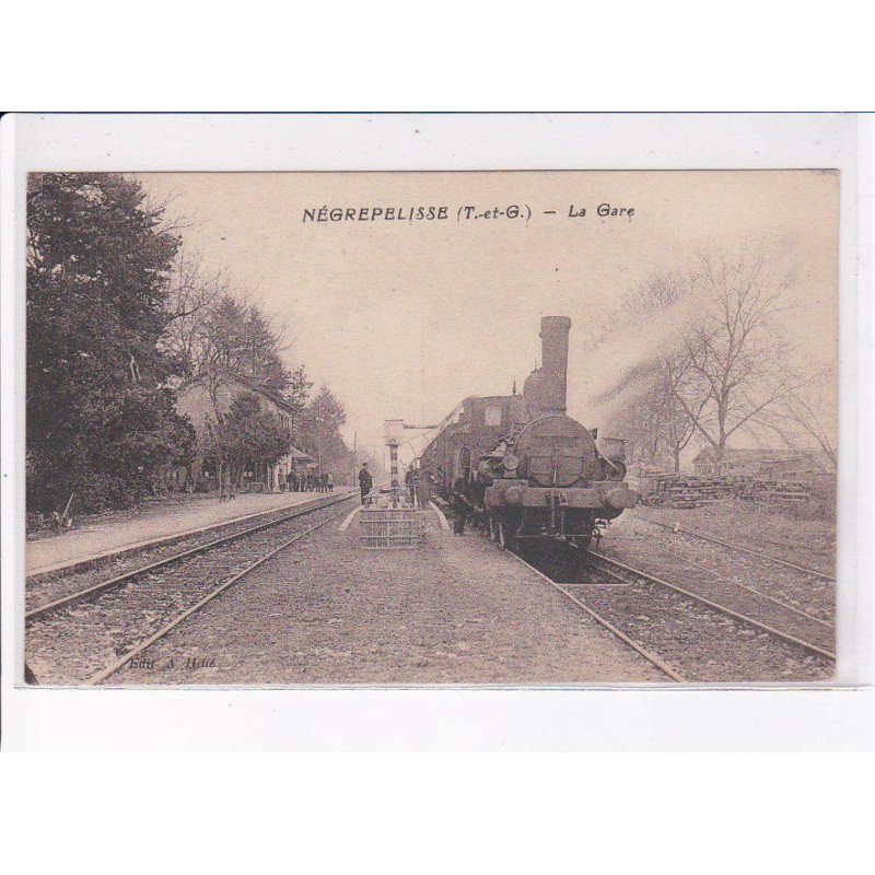 NEGREPELISSE: la gare, train - très bon état