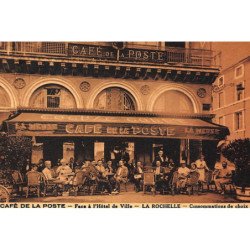 LA ROCHELLE : cafe de la poste, face à l'hotel de ville, consommations de choix - tres bon etat