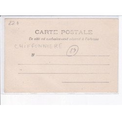 SENS: une vieille connaissance, chiffonnière - très bon état