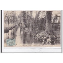 LA-CROIX-st-LEUFROY : laveuse des bords de l'eure - tres bon etat