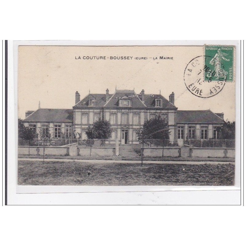 LA COUTURE-BOUSSEY : la mairie - etat