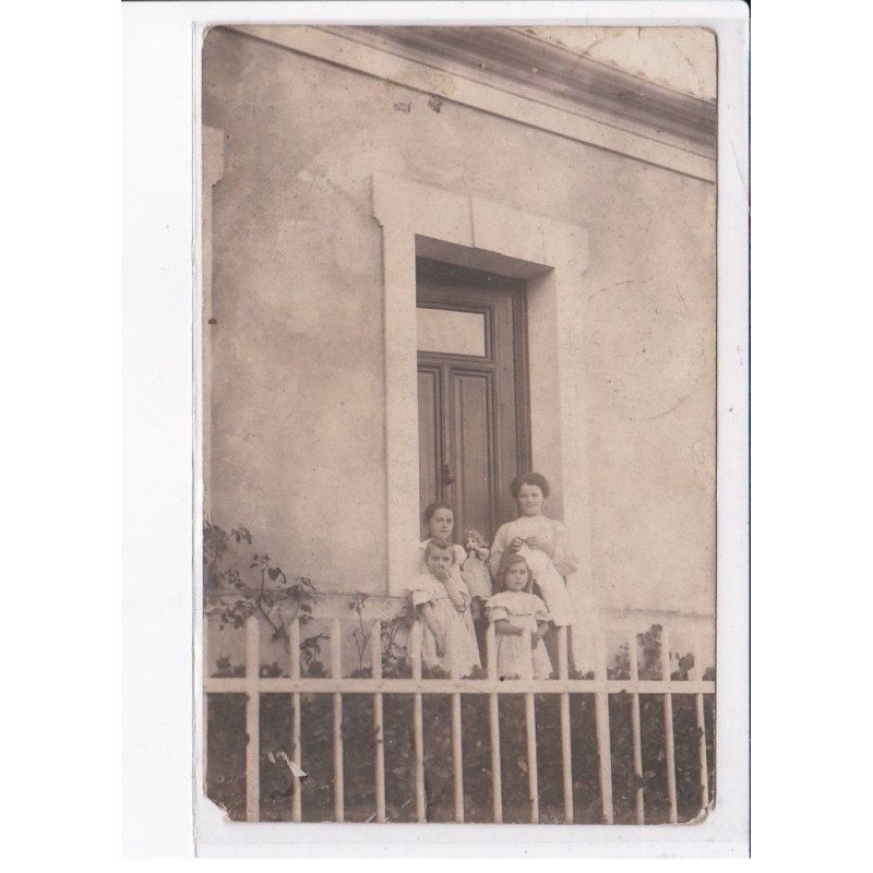 SAINT-GEORGES-de-DIDONNE: poupée - état