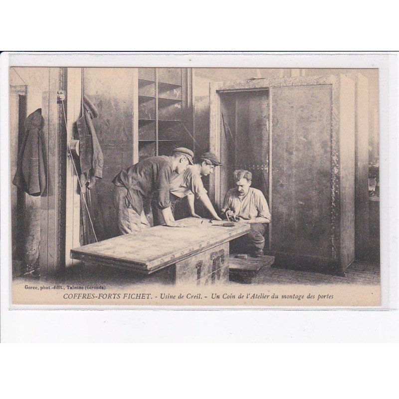 CREIL: coffres-forts fichet de paris, usine de creil, un coin de l'atelier du montage des portes - très bon état