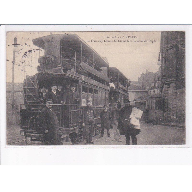 PARIS: tramway louvre-saint-cloud dans la cour du dépôt, marchand de journaux - très bon état