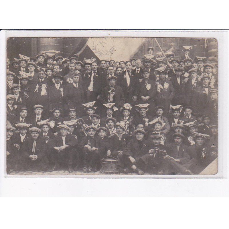 PARIS: groupe d'hommes, musique - très bon état