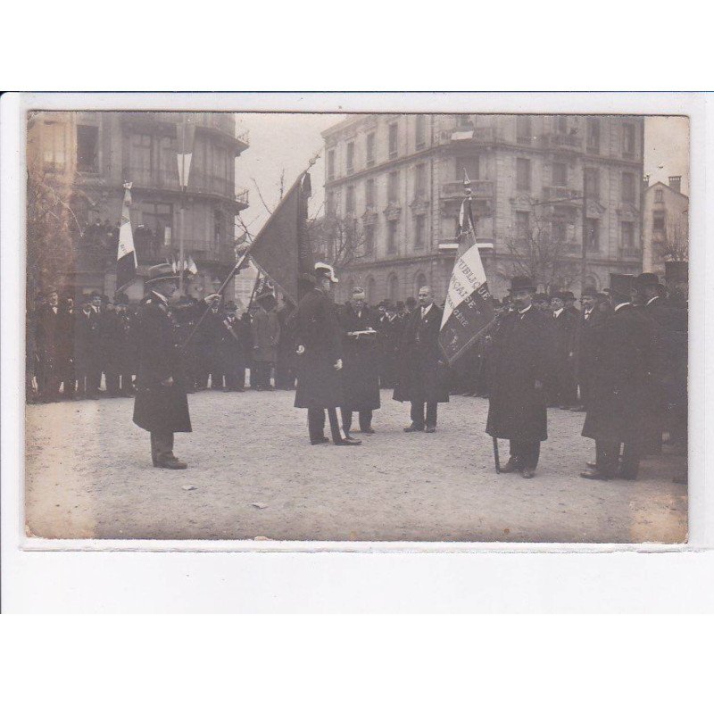 PARIS: défilé, manifestation - état