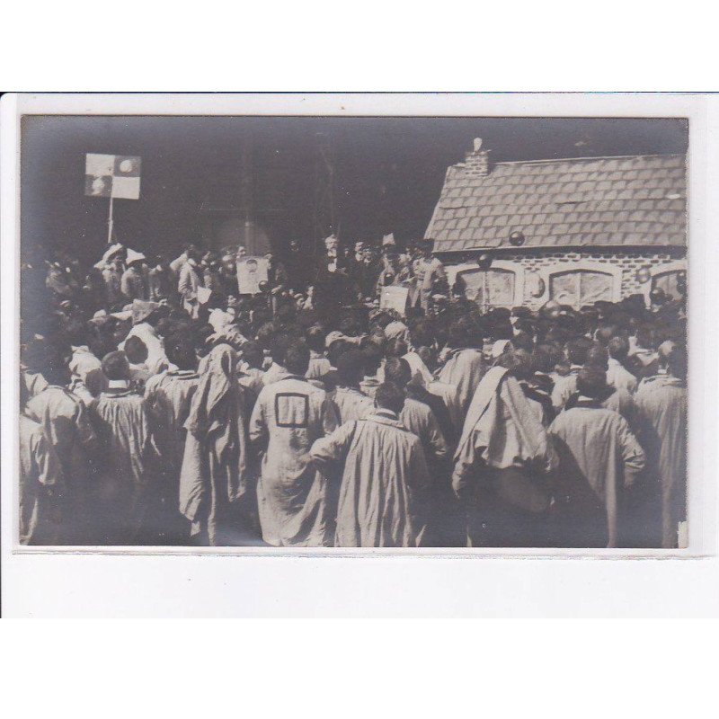 PARIS: 75006 beaux arts - très bon état