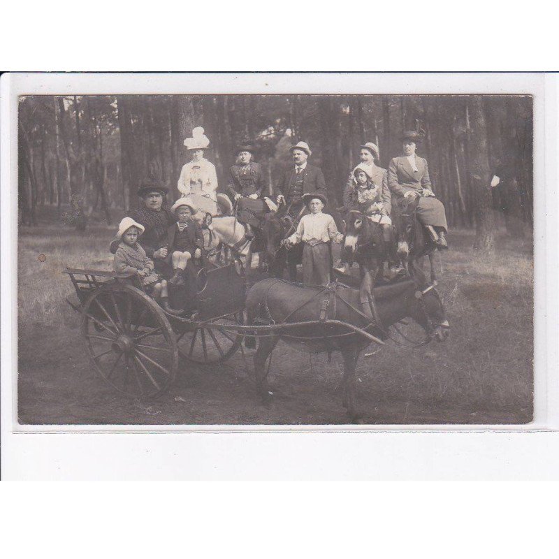 SABLES D'OLONNE: attelage et personnages - très bon état