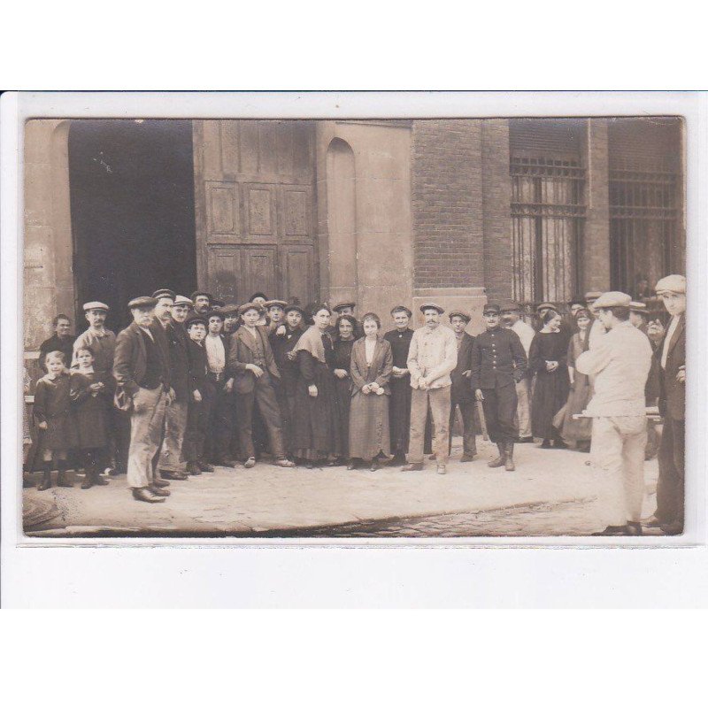 PRE-SAINT-GERVAIS: usine gladiateur - très bon état