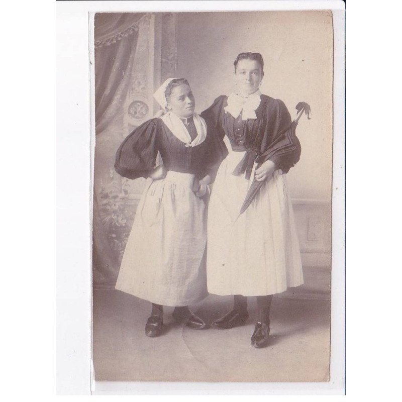 LES SABLES D'OLONNE: folklore, sablaise - très bon état