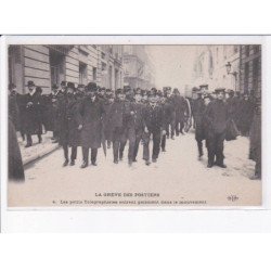 PARIS: la grève des postiers les petits télégraphistes entrent gaiement dans le mouvement - très bon état