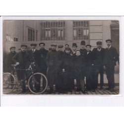 PARIS: sortie d'usine, vélo - très bon état