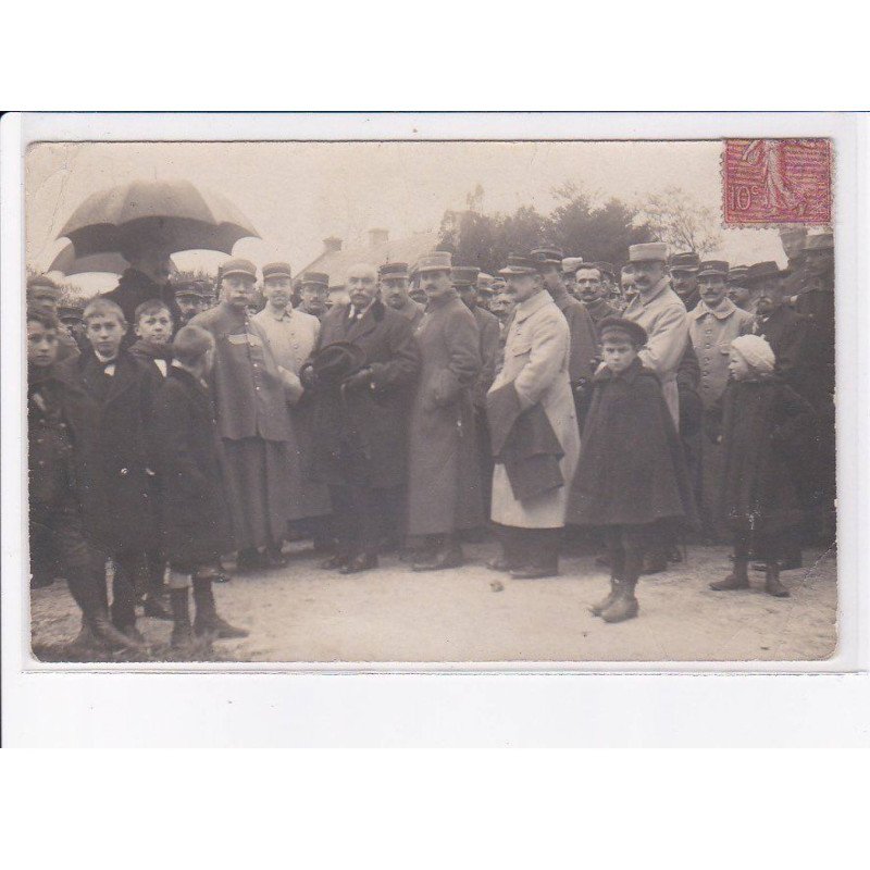 CABOURG: militaires - très bon état