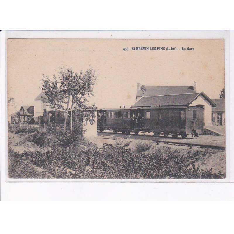 SAINT-BREVIN-les-PINS: la gare, train - très bon état
