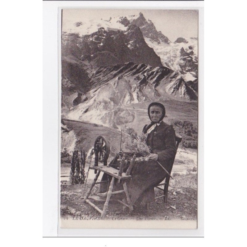 LA DAUPHINE : la grave, une fileuse - tres bon etat