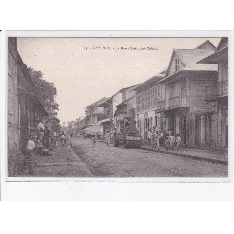 GUYANE: CAYENNE: la rue christophe-colomb, rouleau compresseur - très bon état