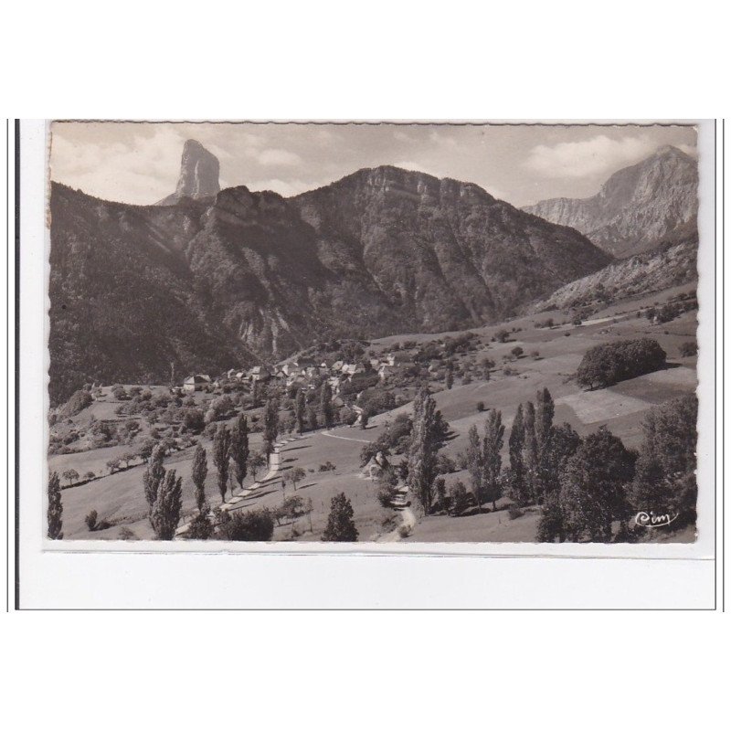 SAINT-MICHEL-les-PORTES : vue generale et le mont aiguille - tres bon etat