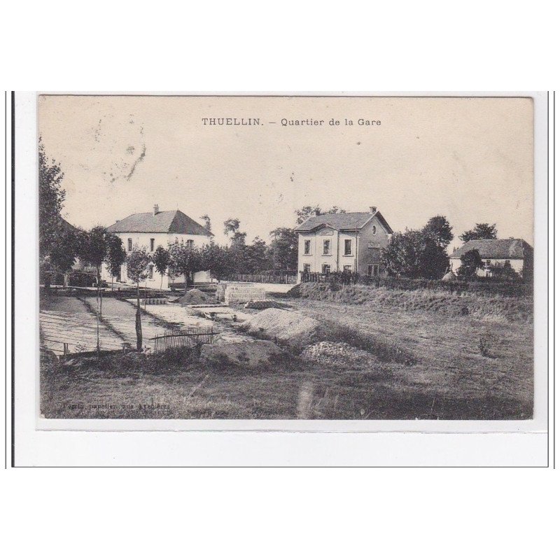 THUELLIN : quartier de la gare - tres bon etat