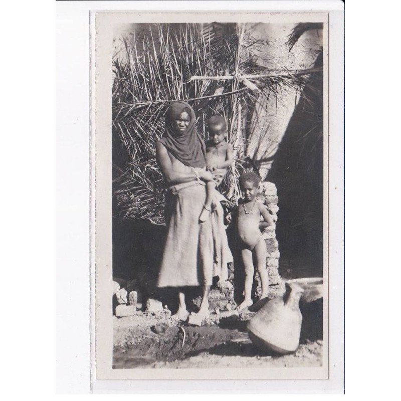 EGYPTE: femme et enfants, nus - très bon état